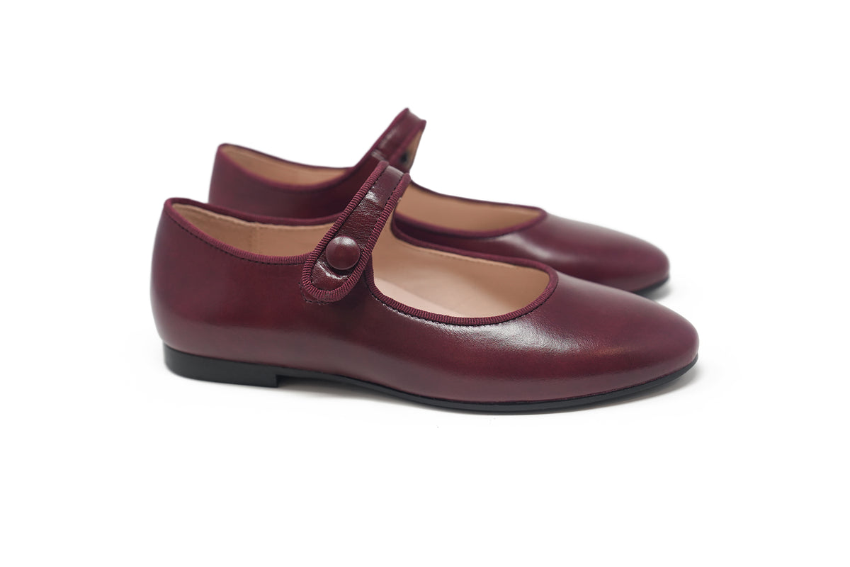 Beberlis Maroon Pointed Mary Jane