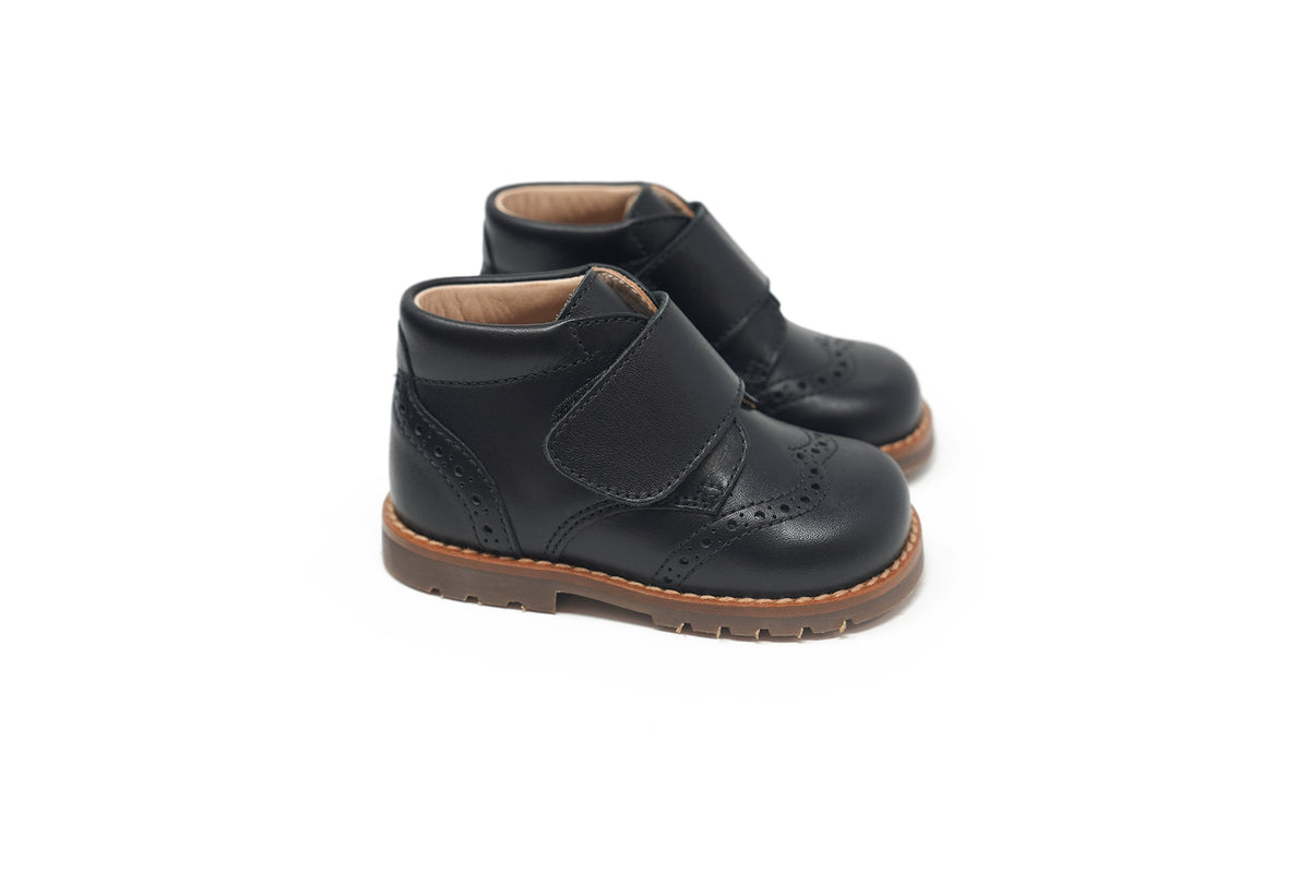 Beberlis Black Wingtip Velcro Baby Bootie