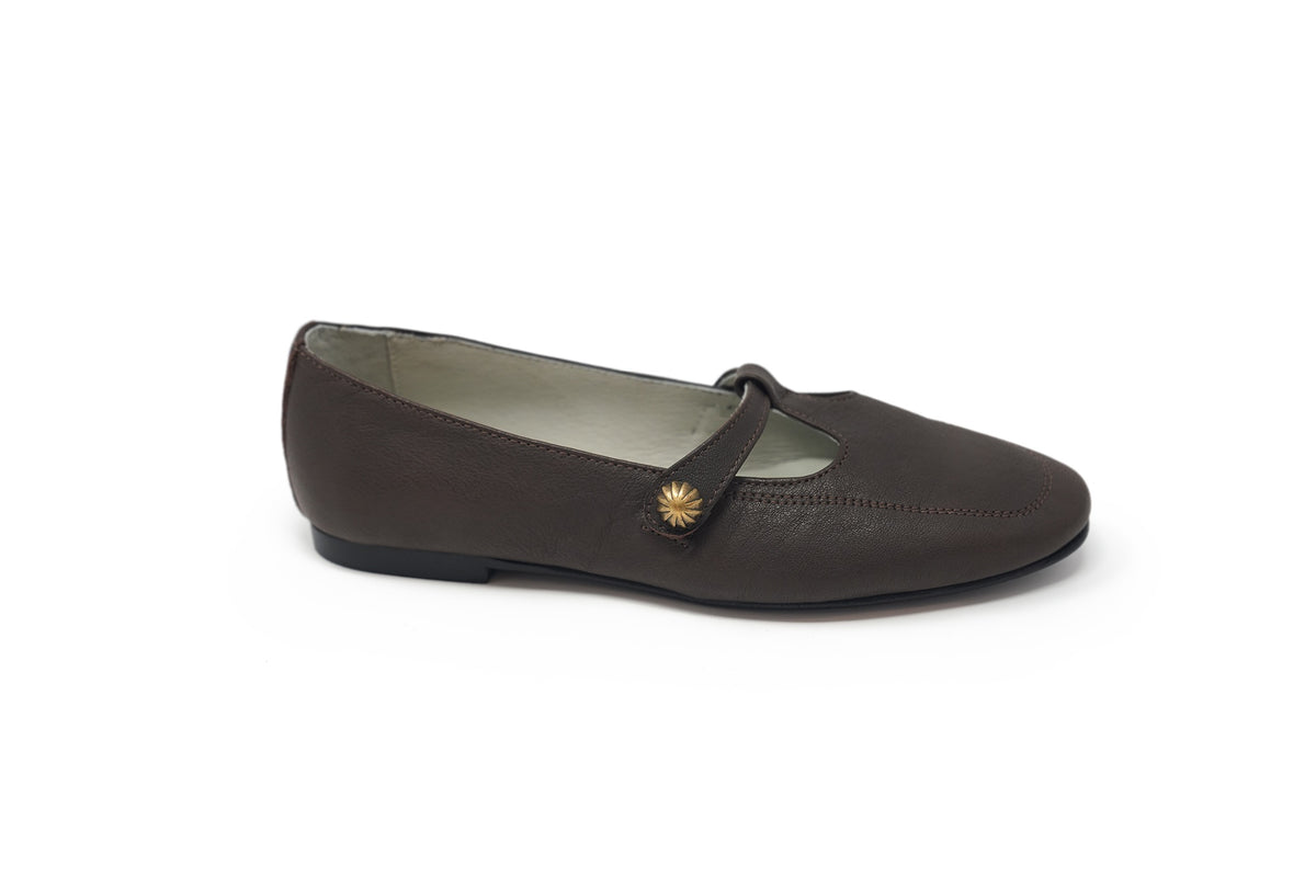 Luccini Brown High T-Strap