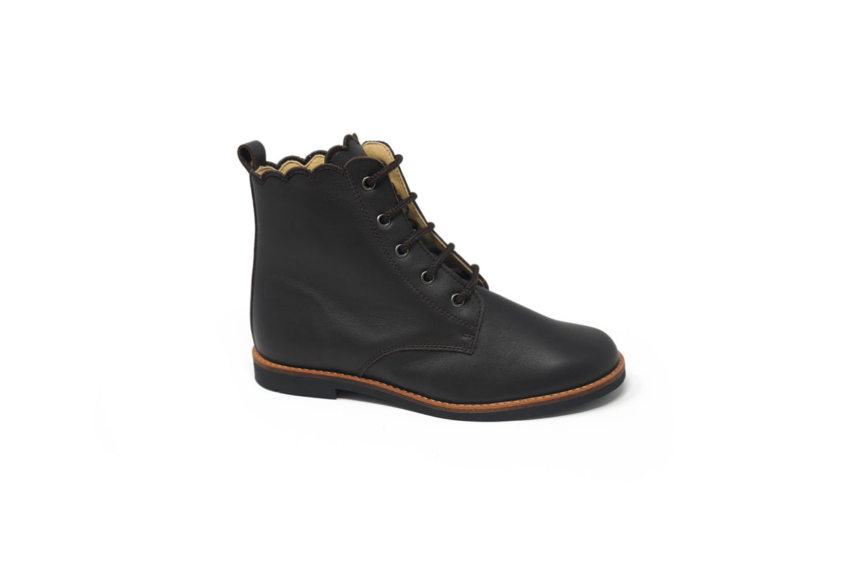Andanines Brown Scalloped Boot