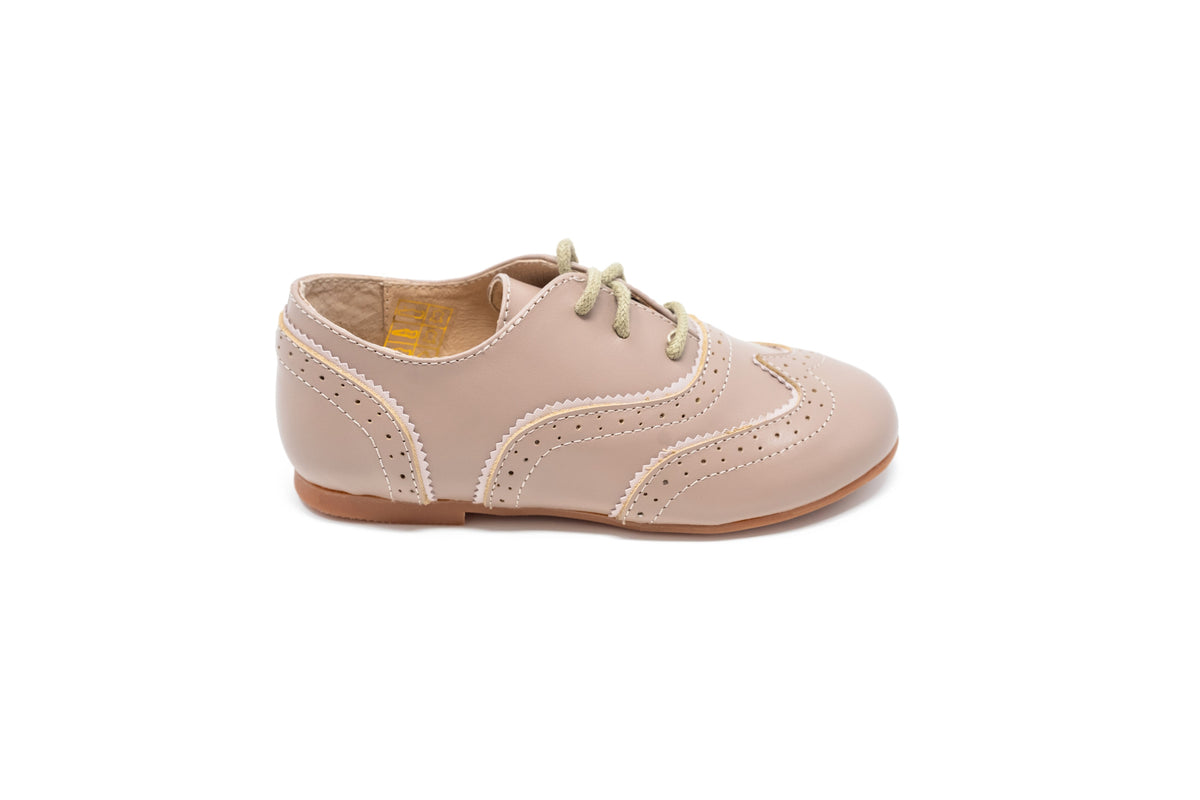 Taupe Scalloped Laces