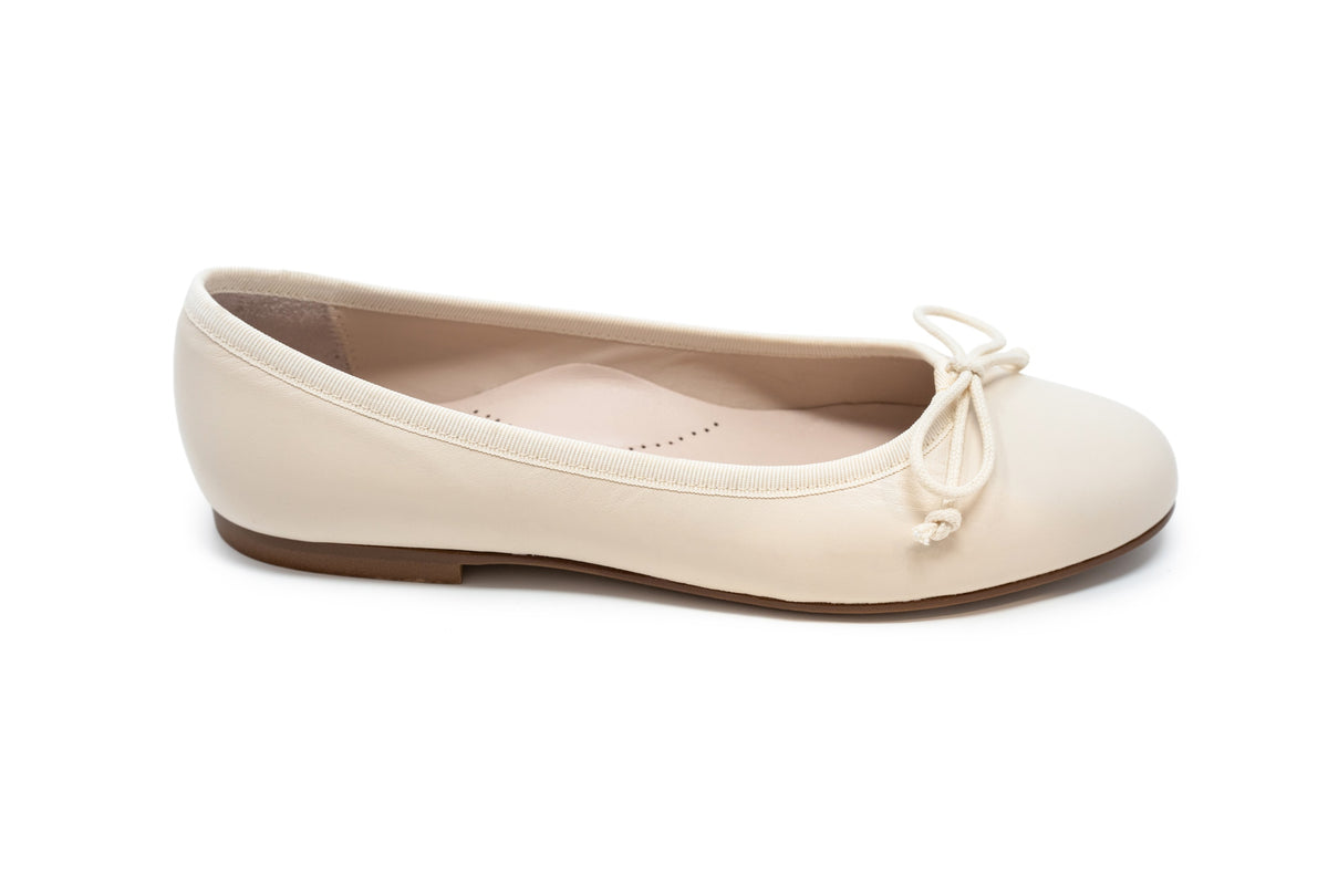 Beberlis Cream Flat